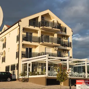 d8-bb-zadar.hotelinzadar.com/