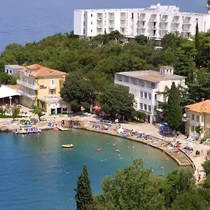 Отель Adriatic, Омишаль