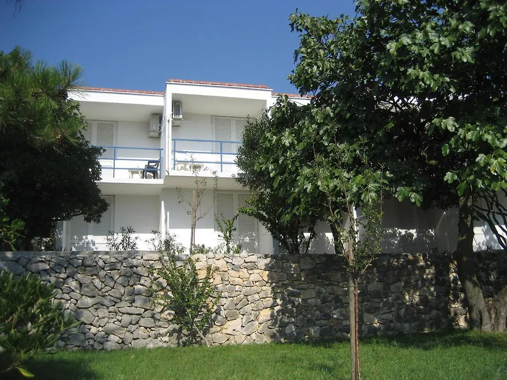 Adria Beach Guest House 0*, Novi Vinodolski Croatia